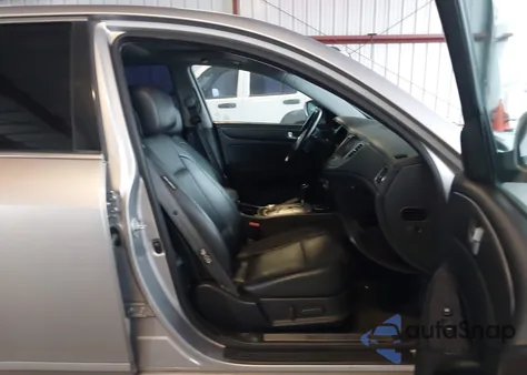 2013 Hyundai Genesis 3.8 z USA, uszkodzony, nr VIN KMHGC4DD5DU224997